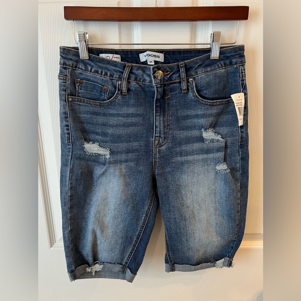 Vigoss NWT size: 28 Ace high rise Bermuda denim distressed shorts